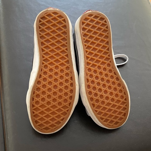 Shoes - Picture 3 of 6